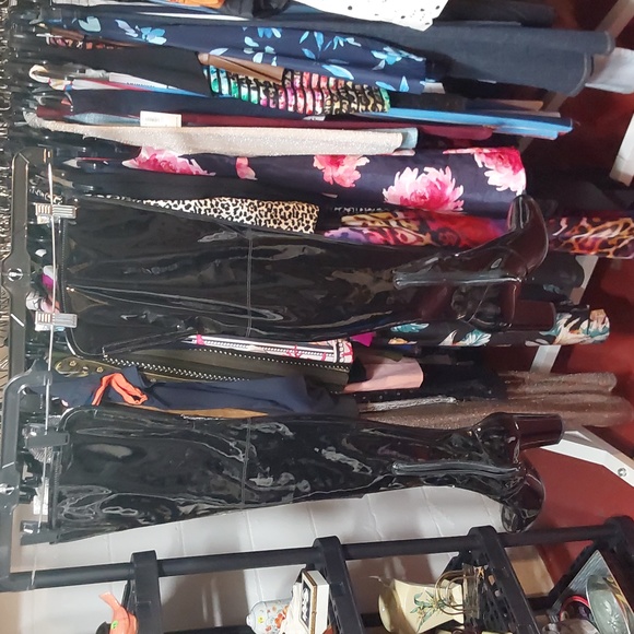 Kenneth Cole Boots - Picture 2 of 4